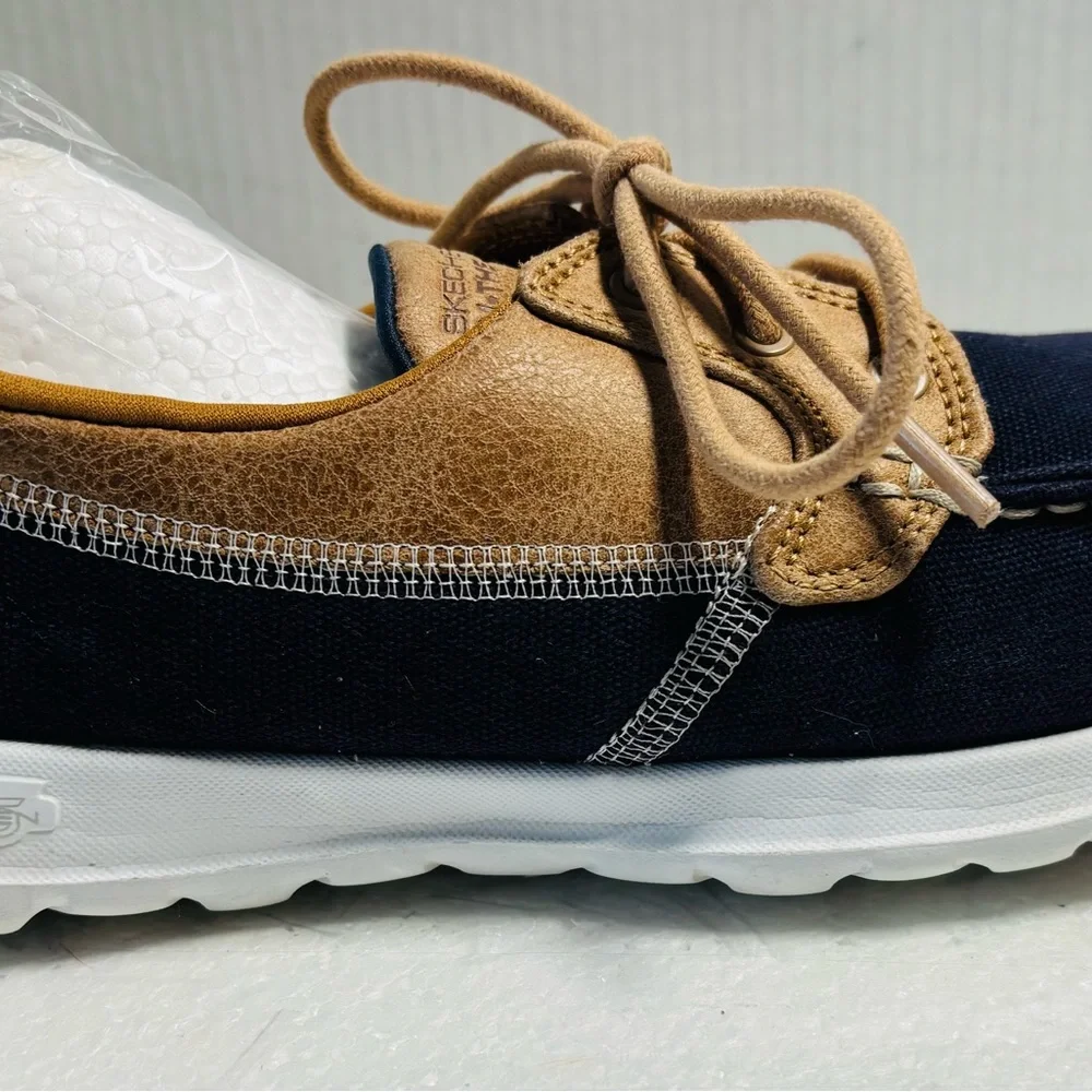 Skechers Men's Navy and Tan Boat Shoes Size 8.5